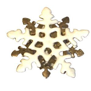 Vintage Snowflake Pin Brooch Gold Plated Holiday Christmas Winter Snow Hanukkah